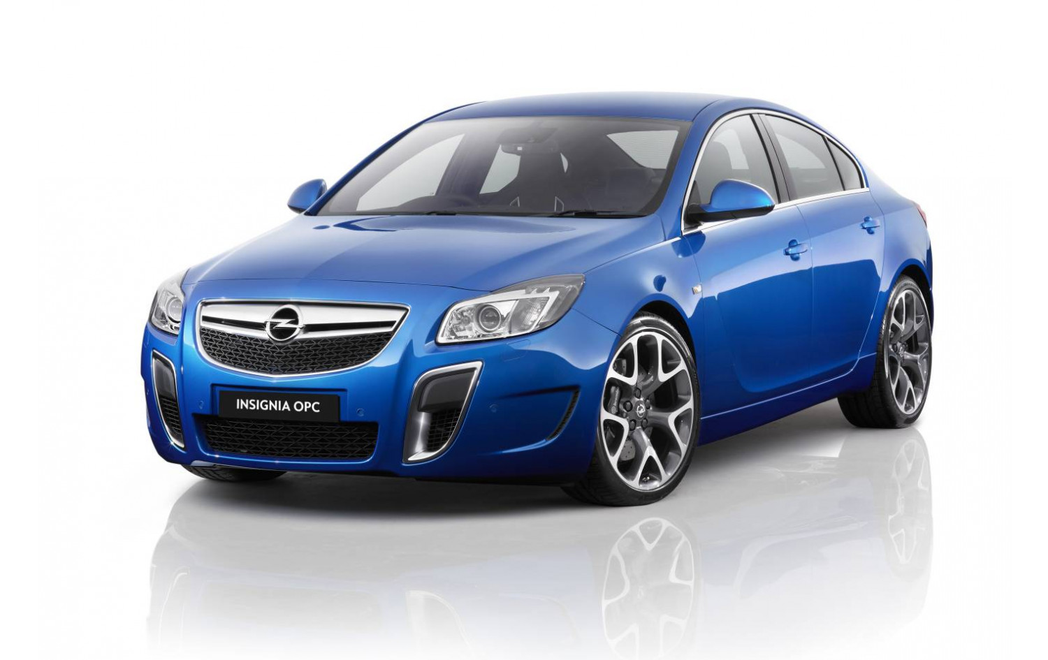 Автомобили на вайлдберриз. Opel Insignia 2009. Opel Insignia OPC 2013. Insignia OPC. Vauxhall Insignia OPC.